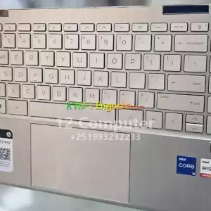 From America 12th generation  2023 Brand new with manuwalHp pavilion x360 Core i5 12th ge in Ethiopia